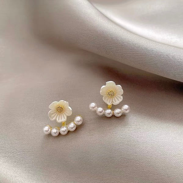 Pearl Beaded Earrings with Flower